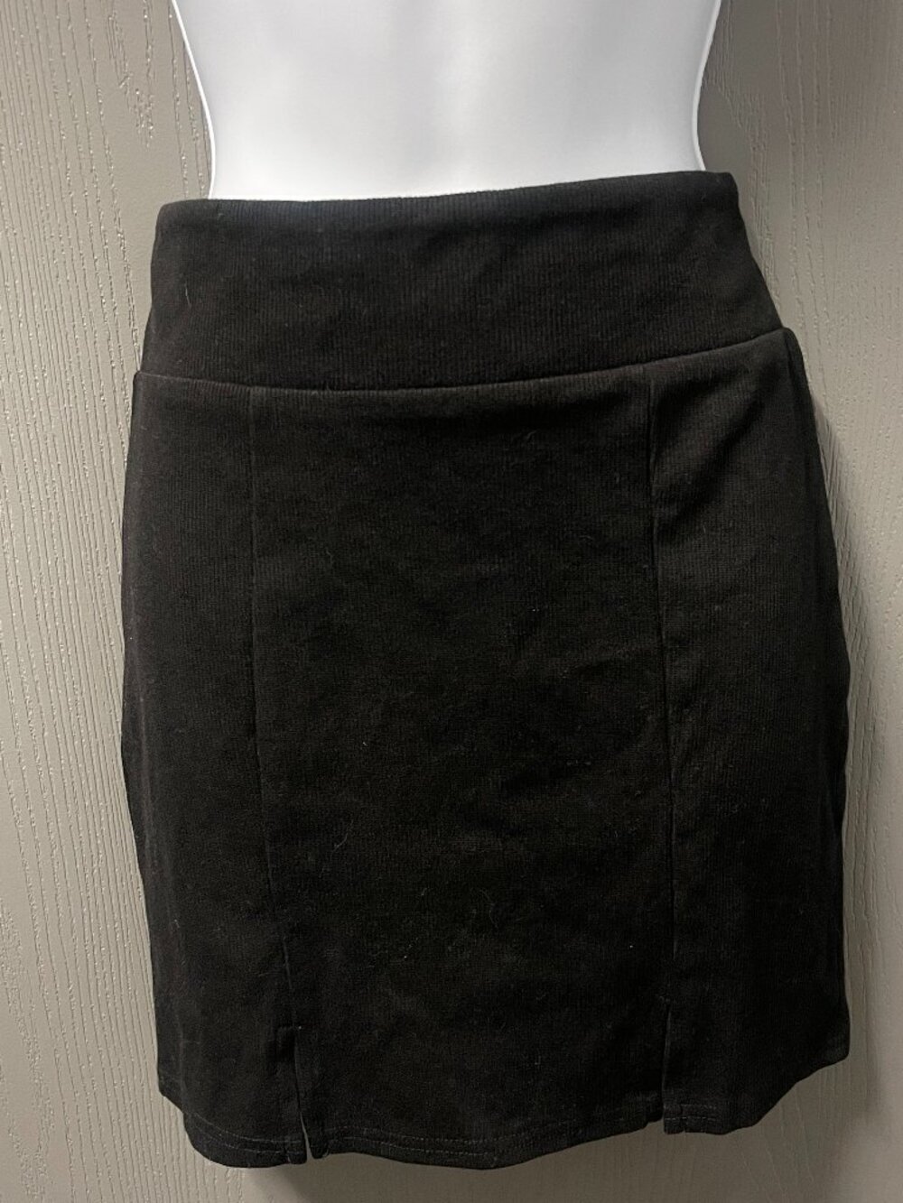 Blanc de Blanc Black Rib Knit Mini Skirt Size Small NWT